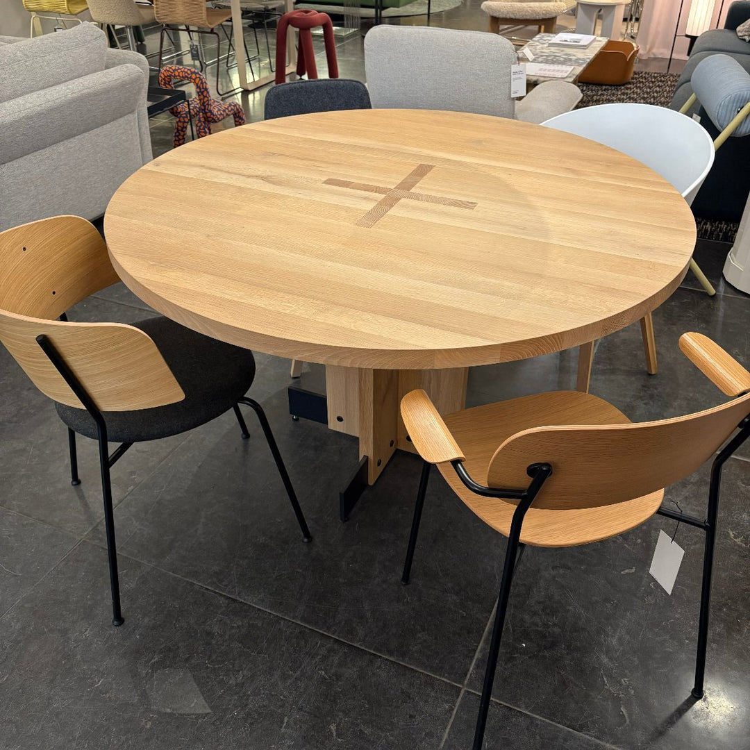 Pilat & Pilat Stien tafel