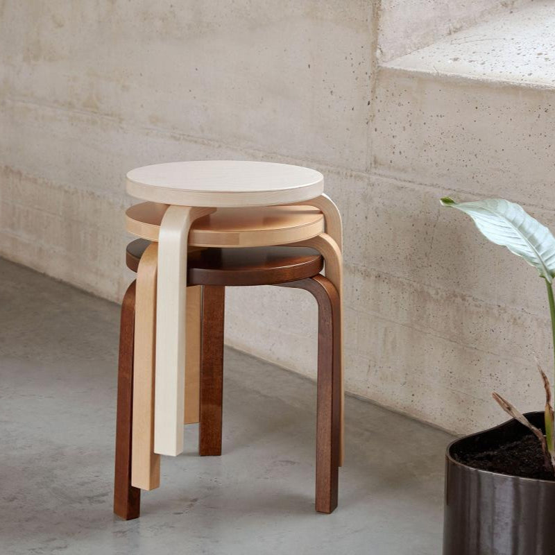 Artek Stool 60 – De Klare Lijn