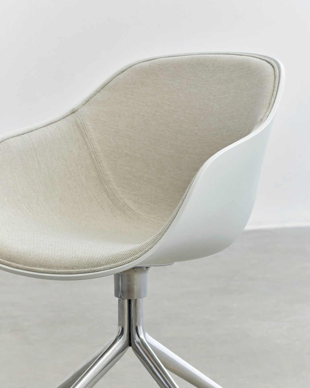 Hay About A Chair 220