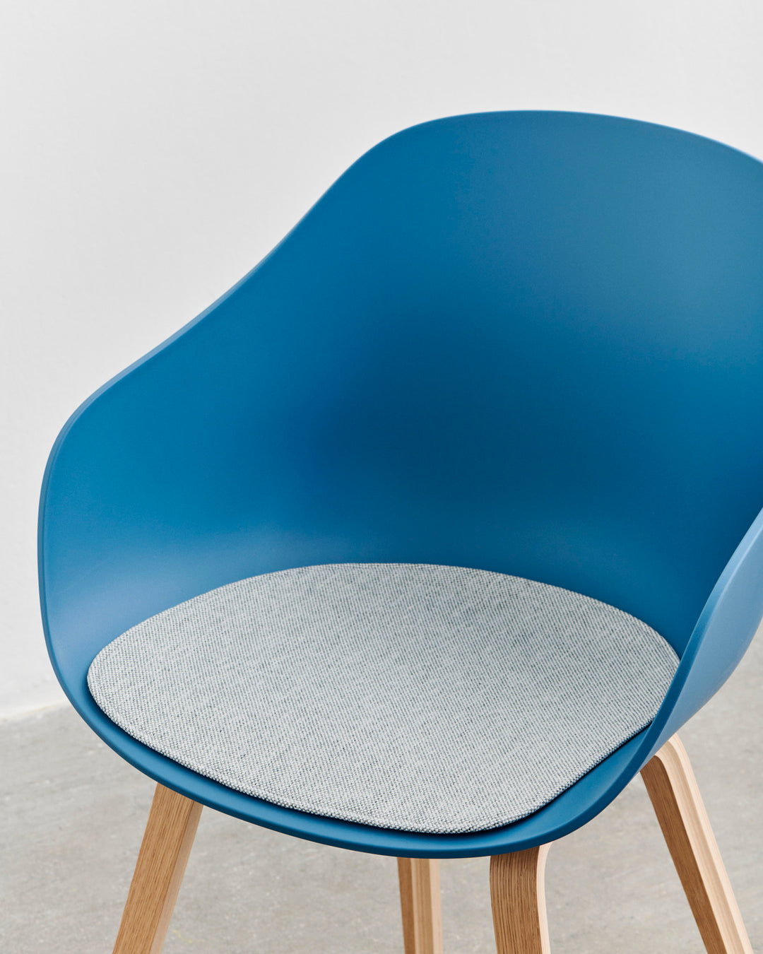 Hay About A Chair 222