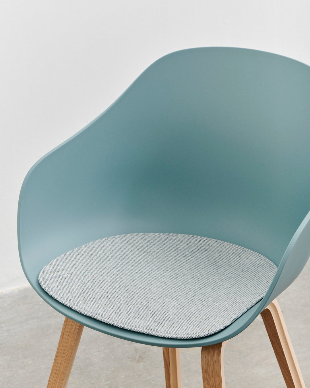 Hay About A Chair 222