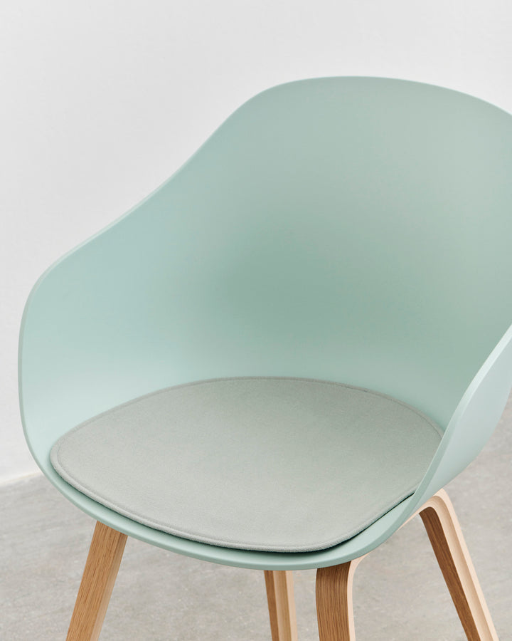 Hay About A Chair 222