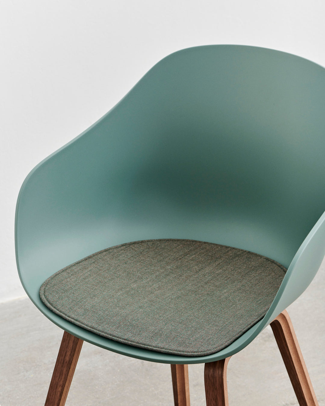 Hay About A Chair 222