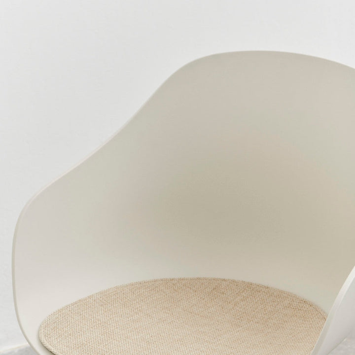 Hay About A Chair 220