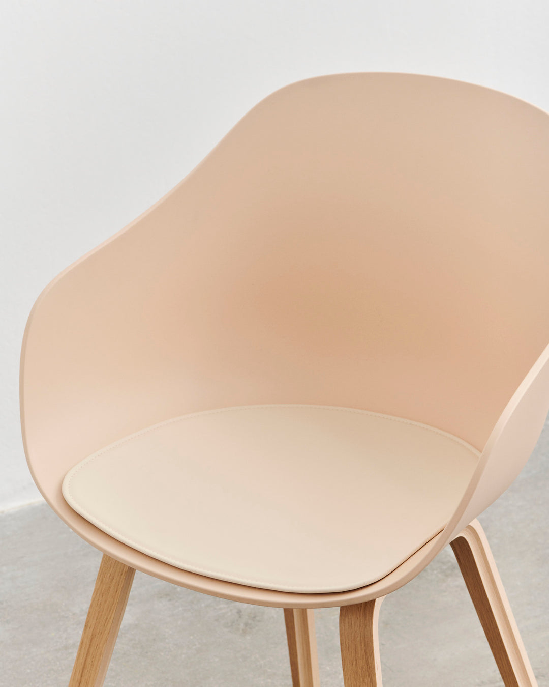 Hay About A Chair 222