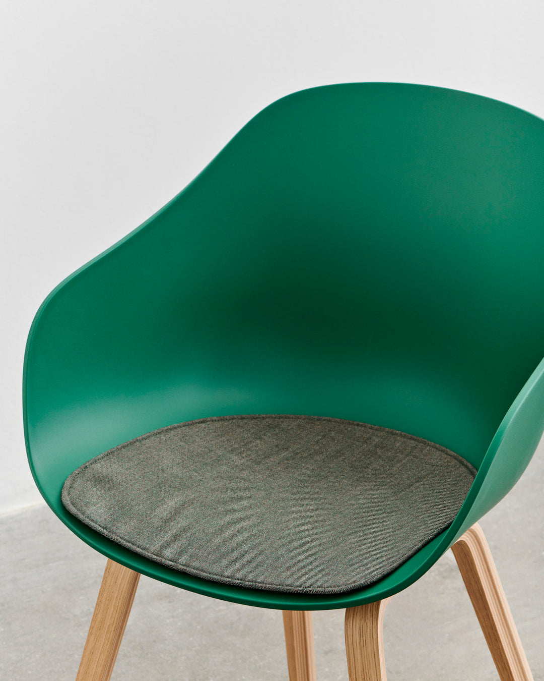 Hay About A Chair 222