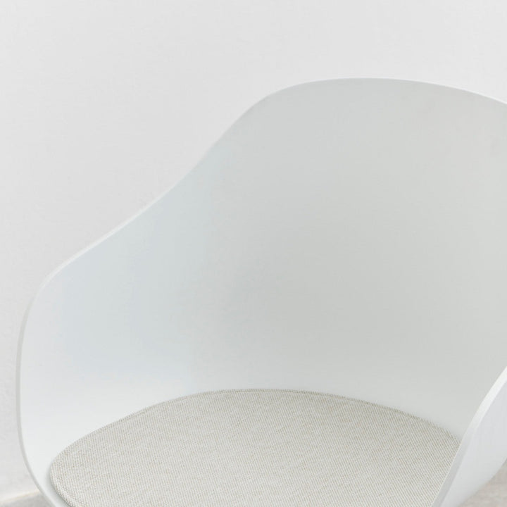 Hay About A Chair 220