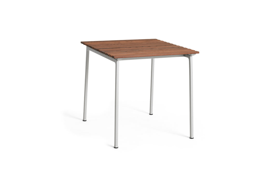 Hay Traverse Table