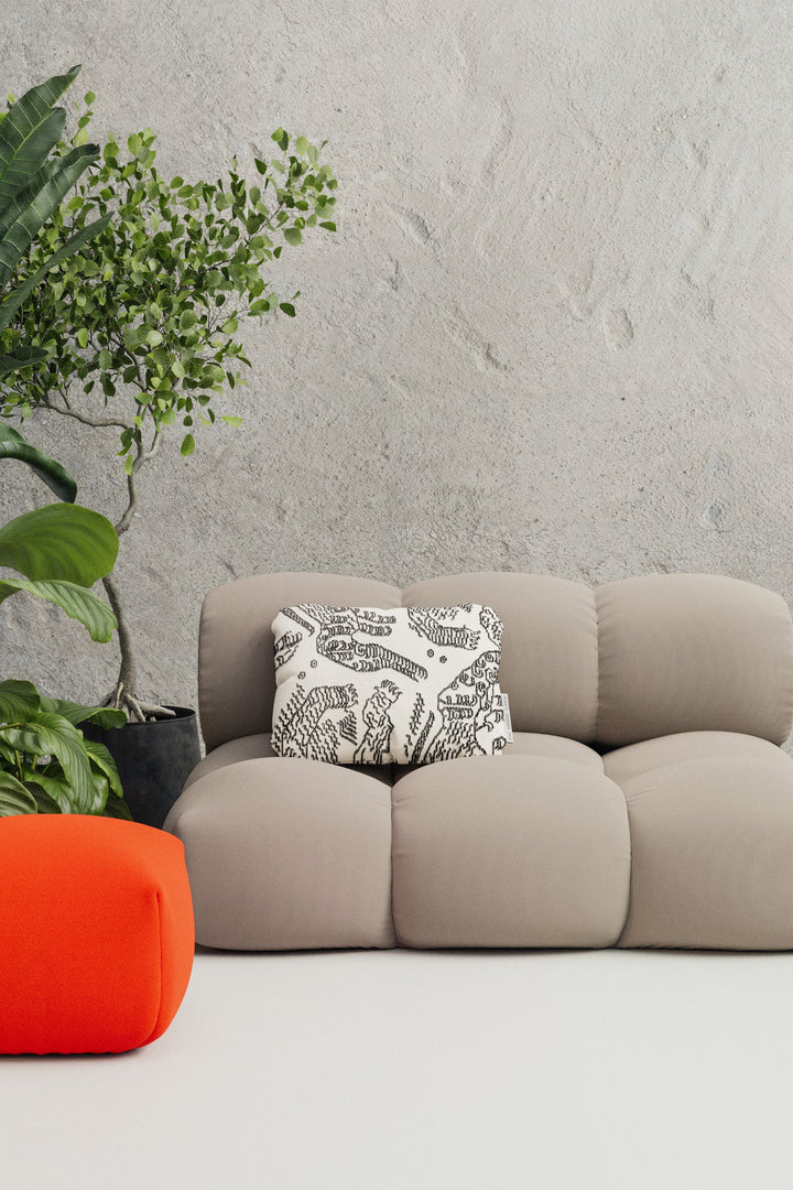 OUT Sander Sofa Loveseat