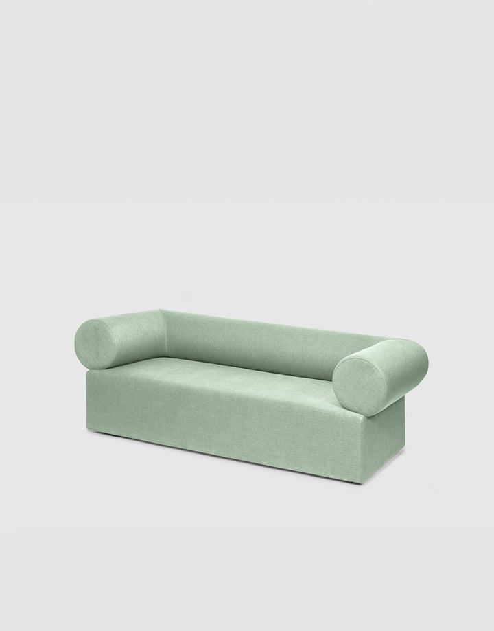 Puik Chester Couch