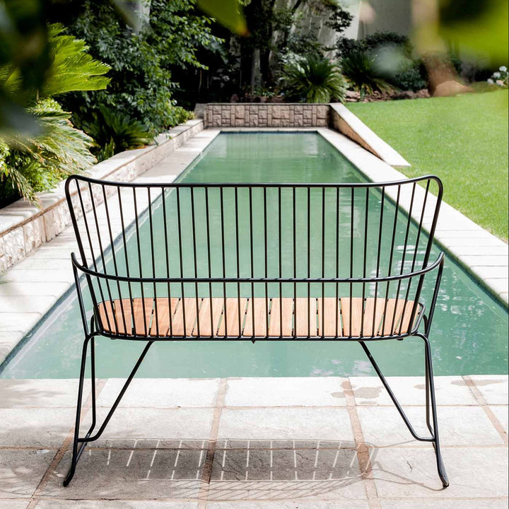 Houe Paon Bench