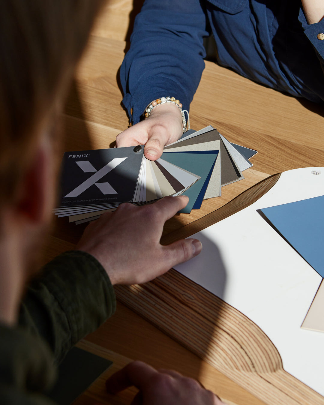 HPL, Linoleum en Fenix