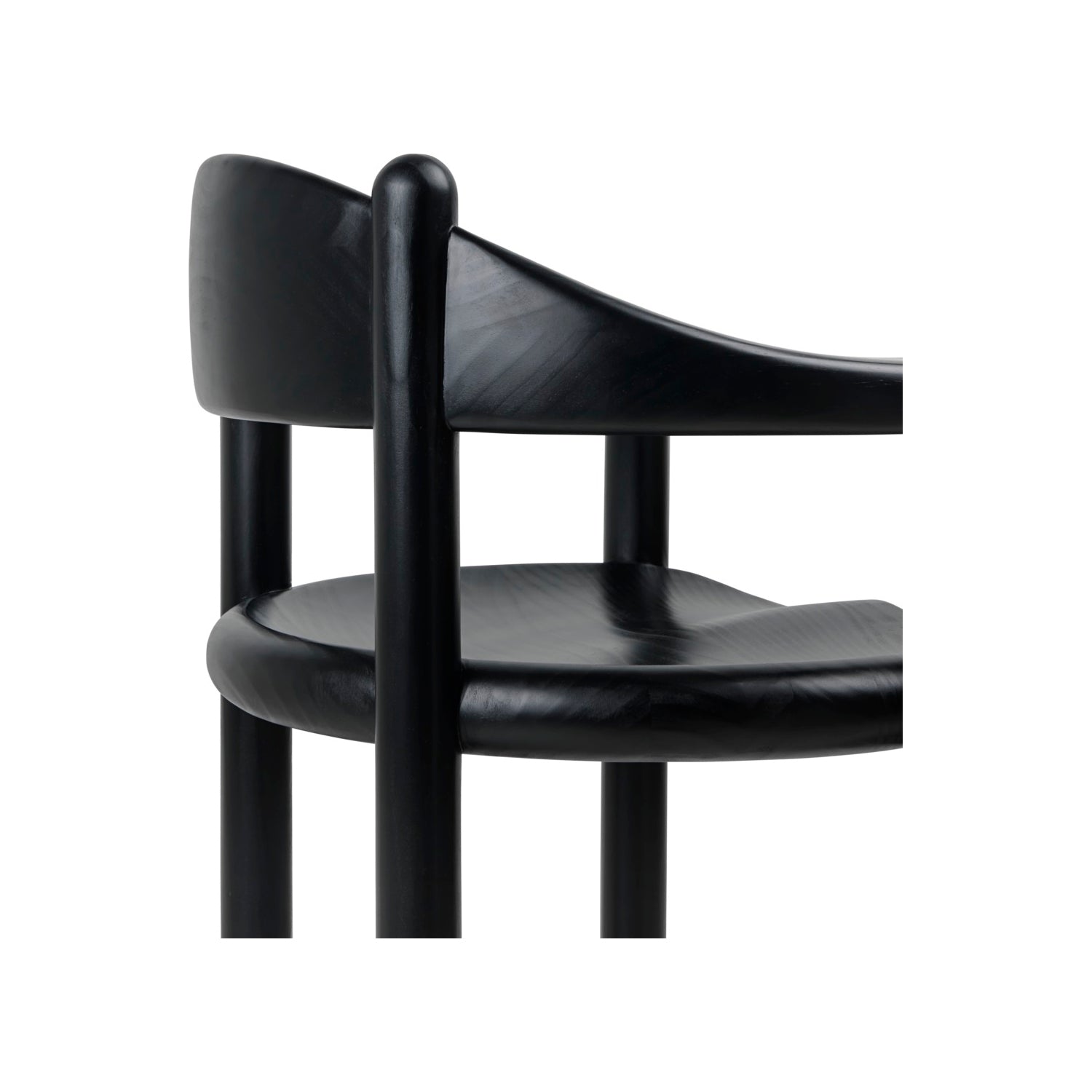 Gubi Daumiller Armchair – De Klare Lijn