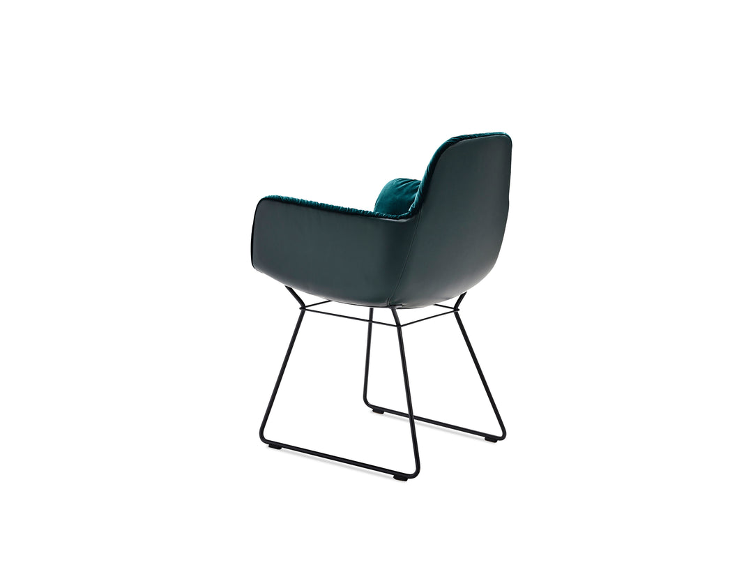 Freifrau Leya Armchair High