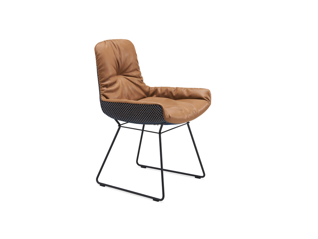 Freifrau Leya Armchair Low
