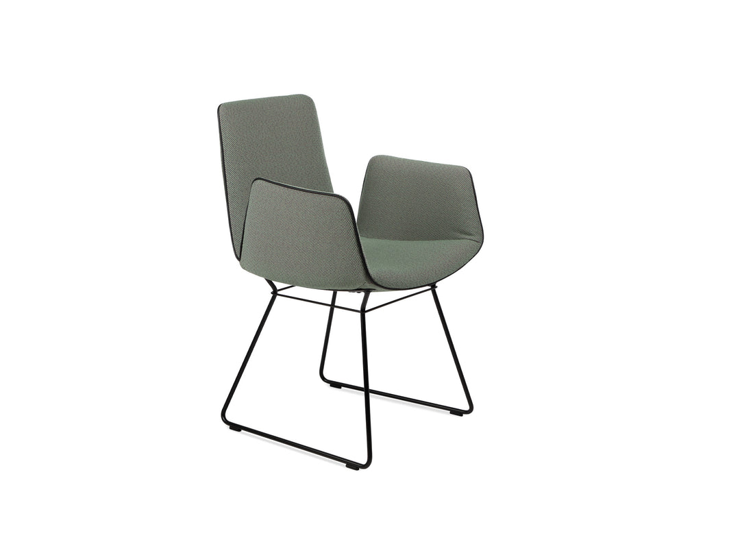 Freifrau Amelie Armchair High
