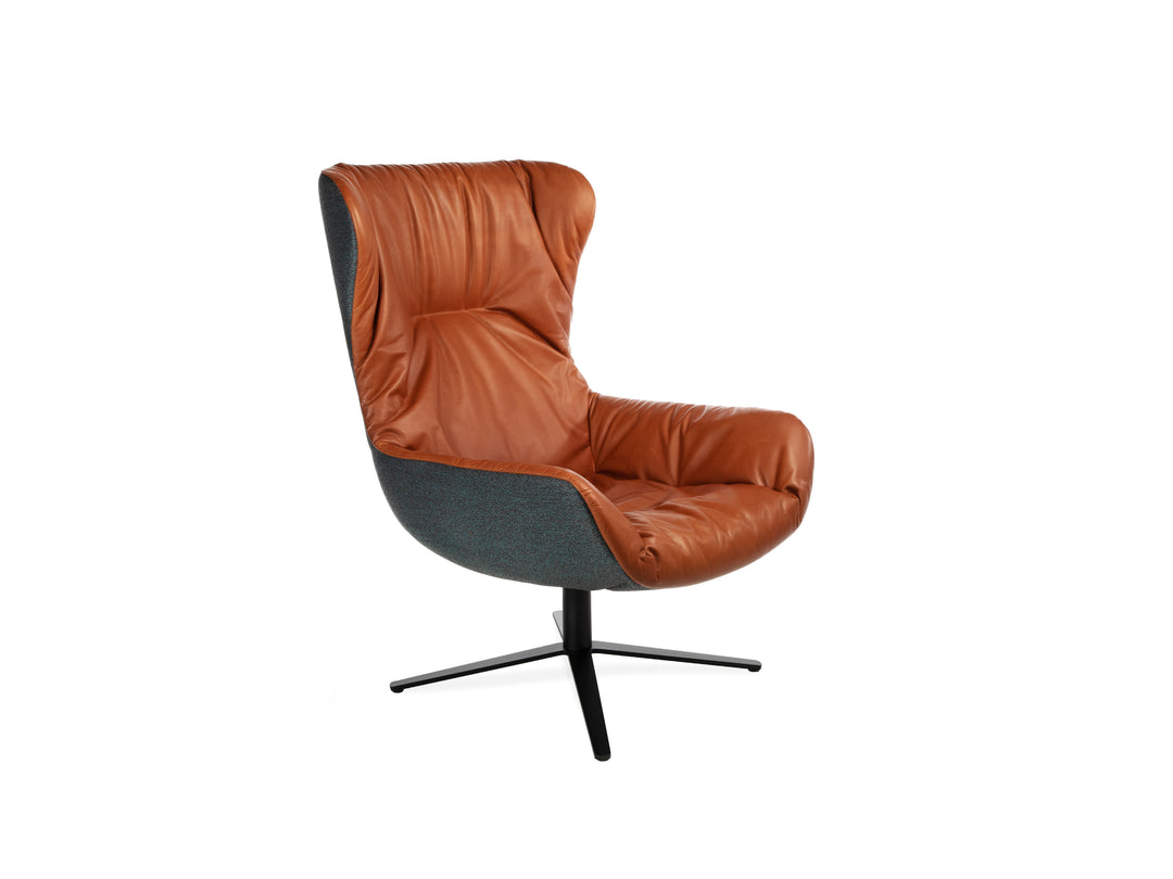 Freifrau Leya Wingback