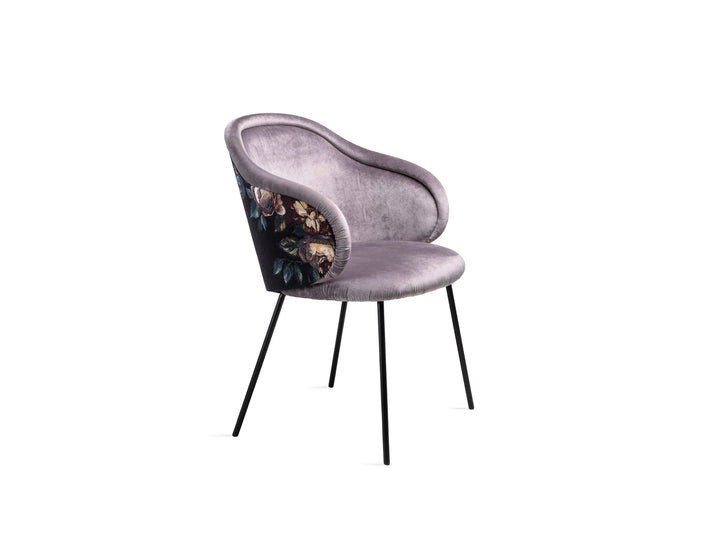 Freifrau Ona Curved Armchair