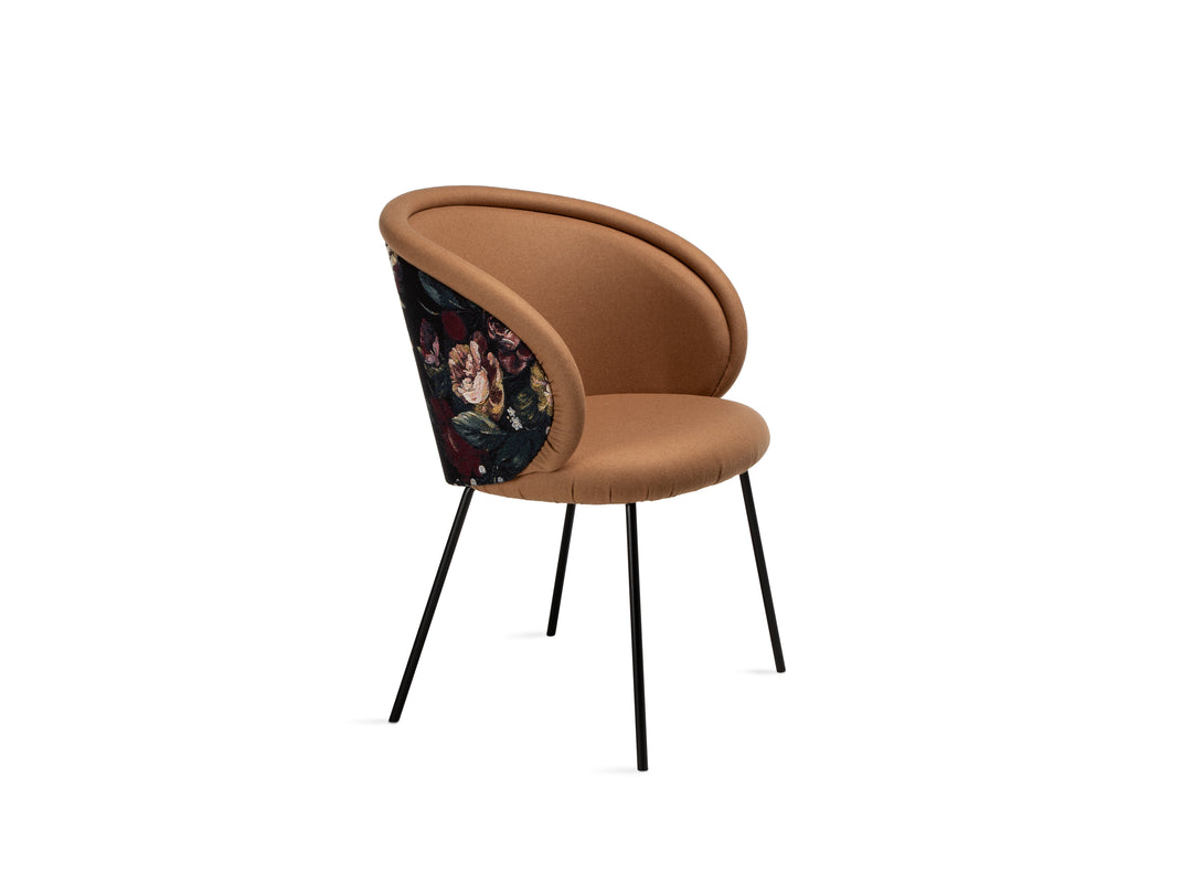 Freifrau Ona Armchair