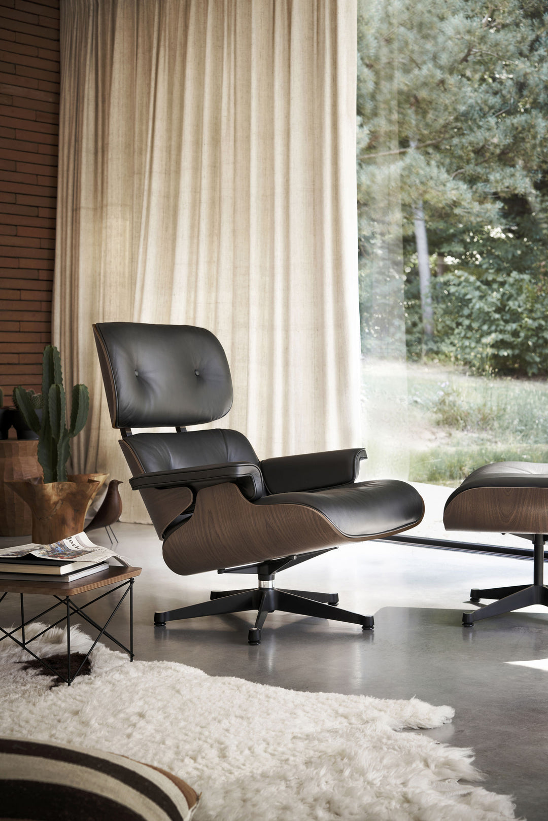 Vitra Eames Lounge Chair & Ottoman