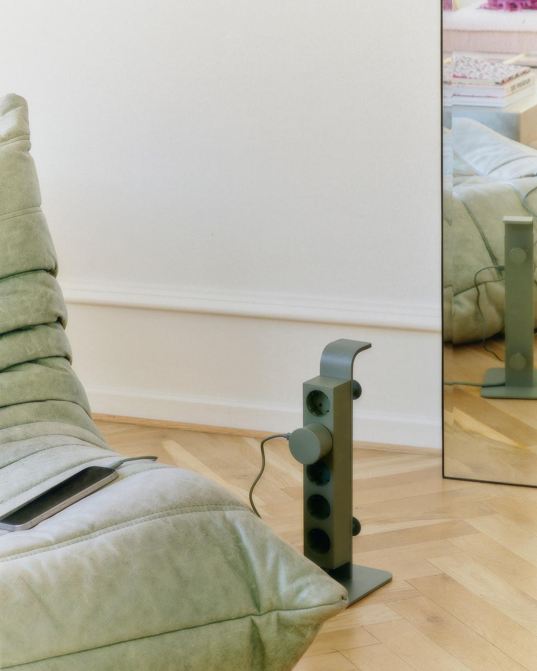 Pedestal Power Tower