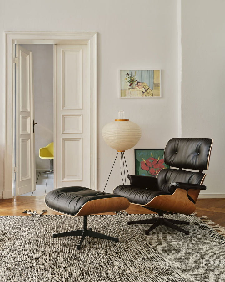 Vitra Eames Lounge Chair & Ottoman