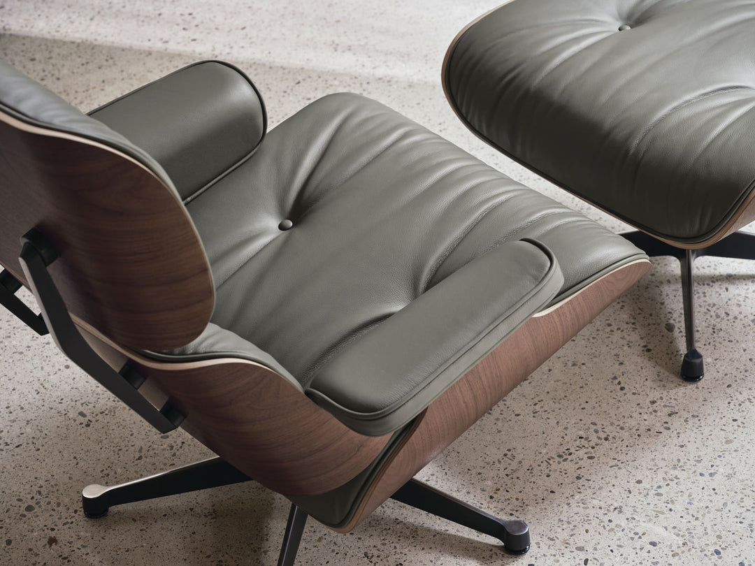 Vitra Eames Lounge Chair & Ottoman