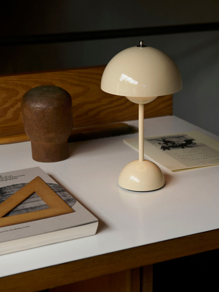 &Tradition Flowerpot VP9 Portable