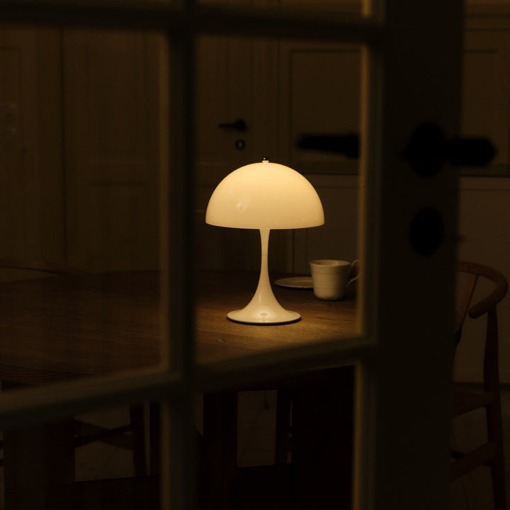 Louis Poulsen Panthella Portable Ø25cm