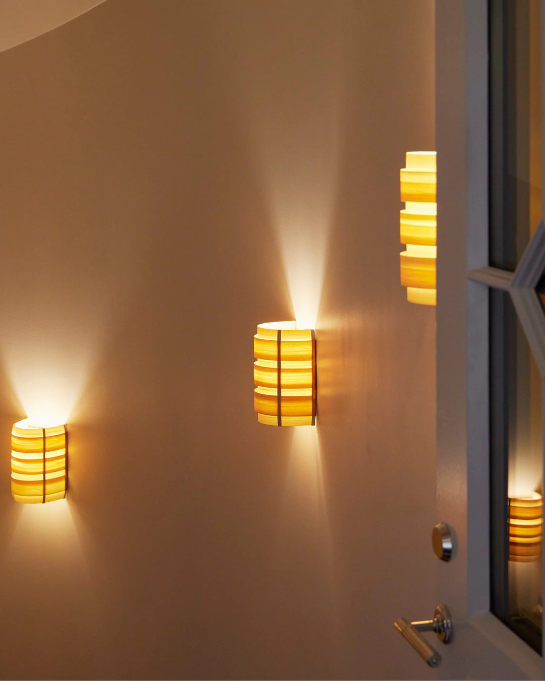 Vaarnii 1004 Hans Wall Lamp