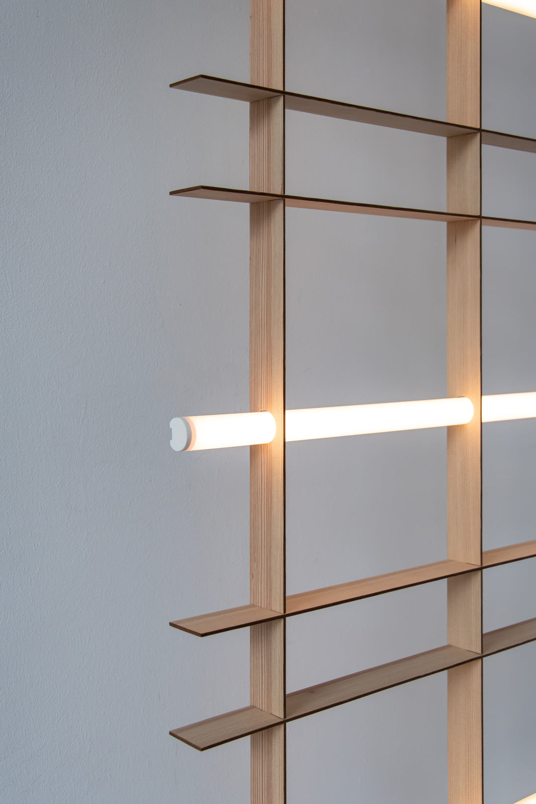 ARRAY Grid Light Screen