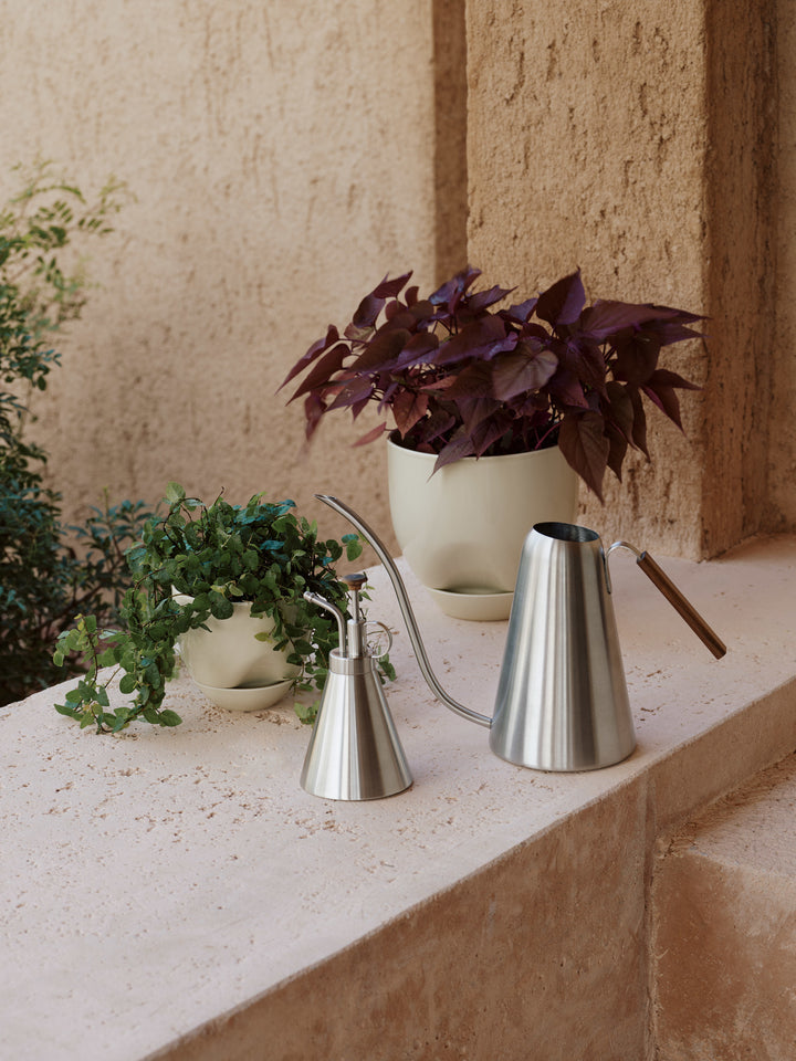 Audo Hydrous Plantensproeier