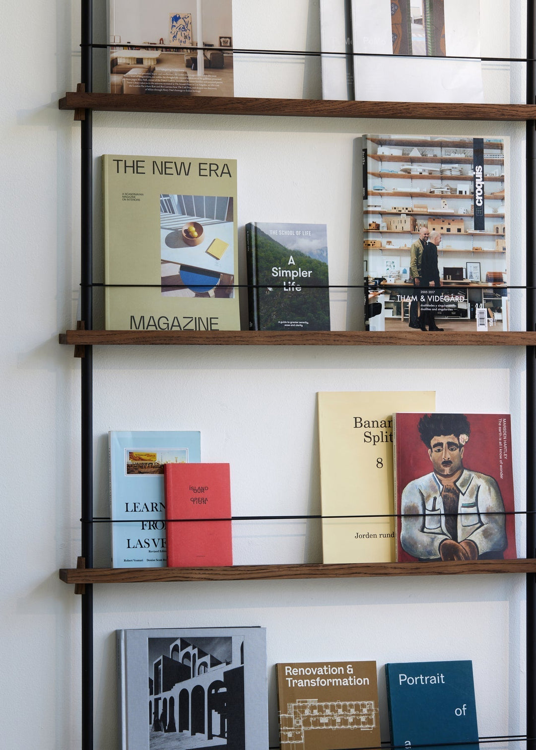 Moebe Magazine Shelving MS.180.2