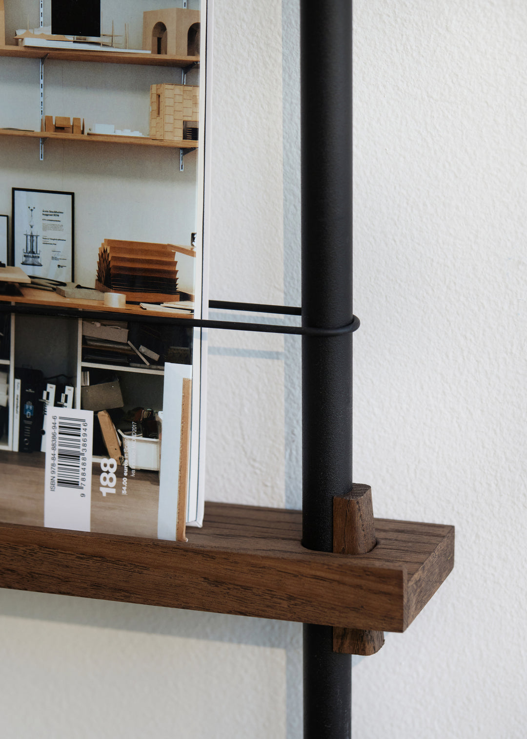 Moebe Magazine Shelving MS.65.1
