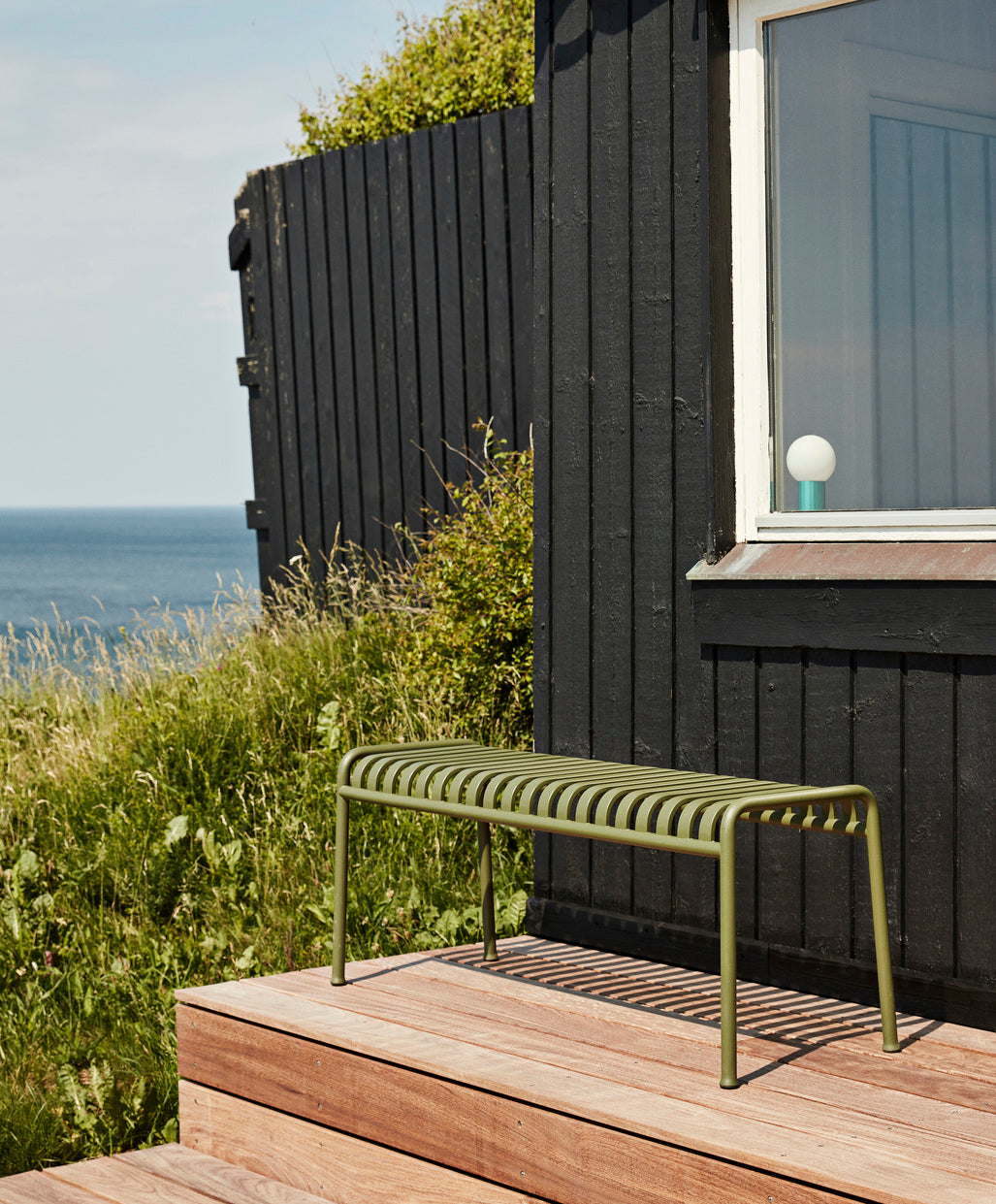 Hay Palissade Bench