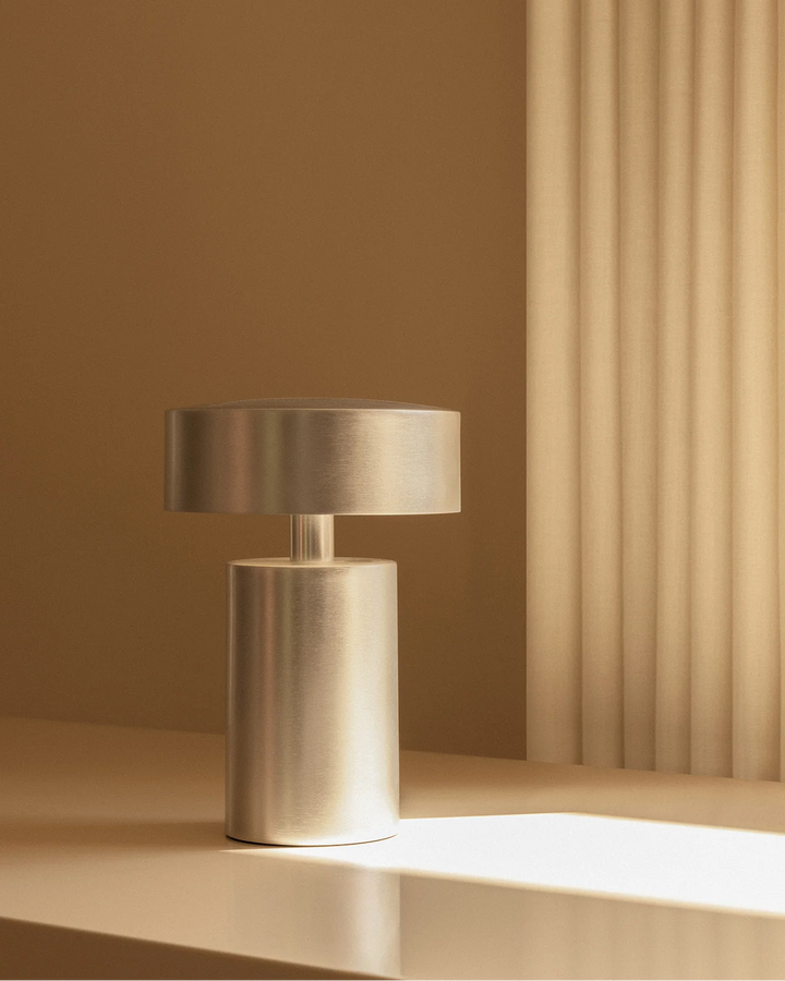 Audo Column