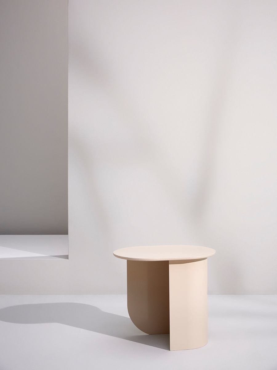 FÉST Plateau Side Table