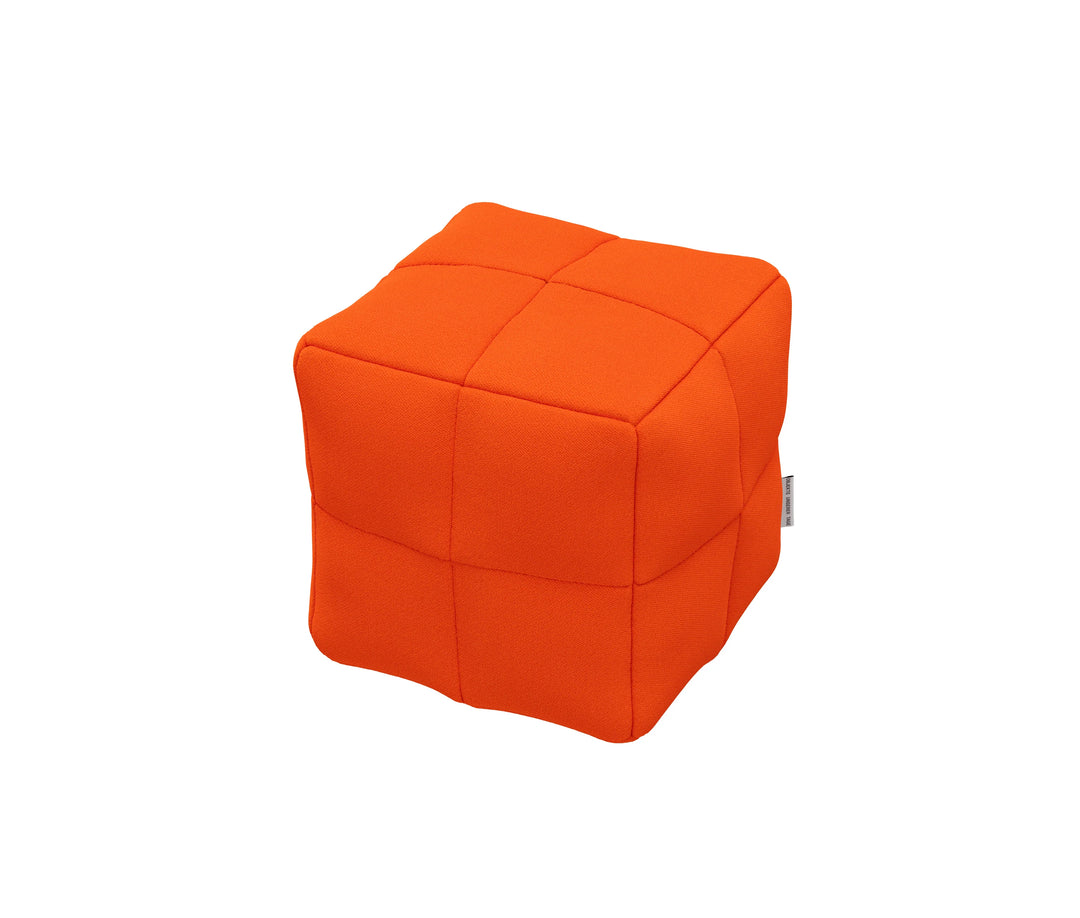 OUT Henn Cube kussen