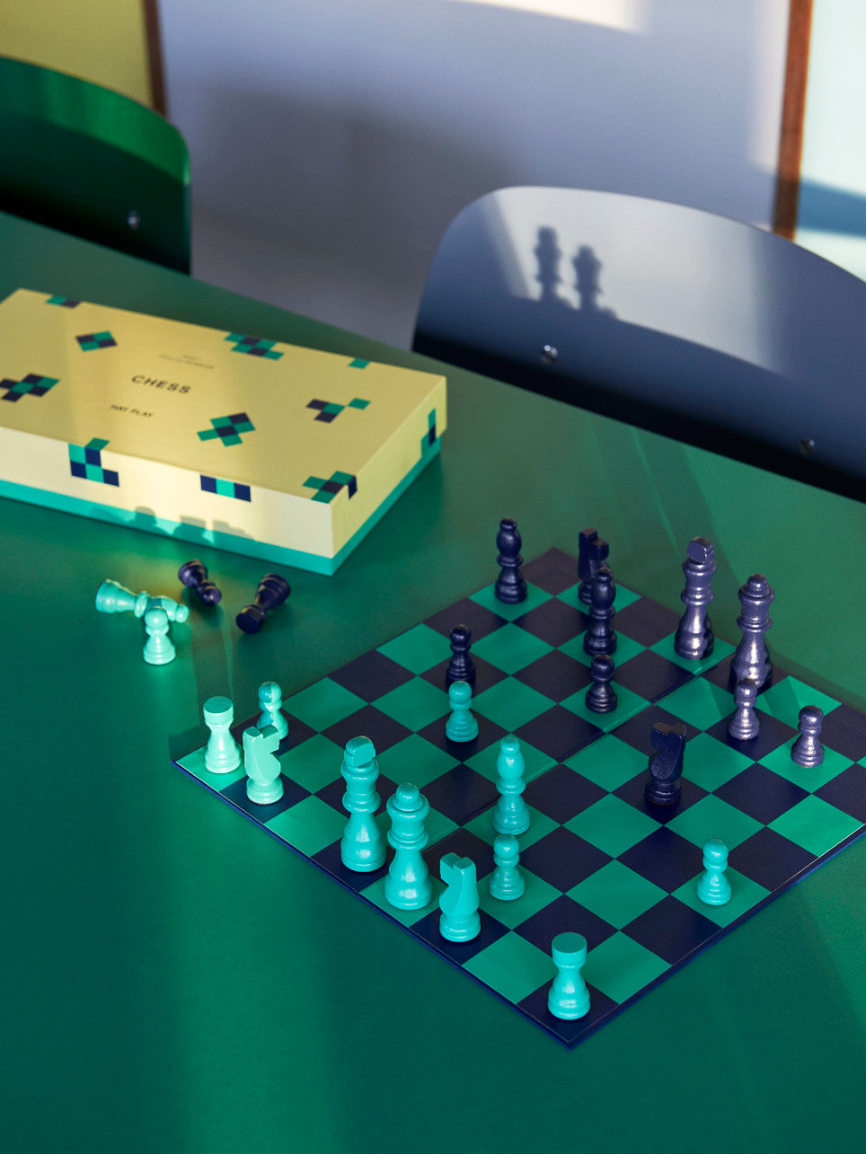 Hay Play Chess