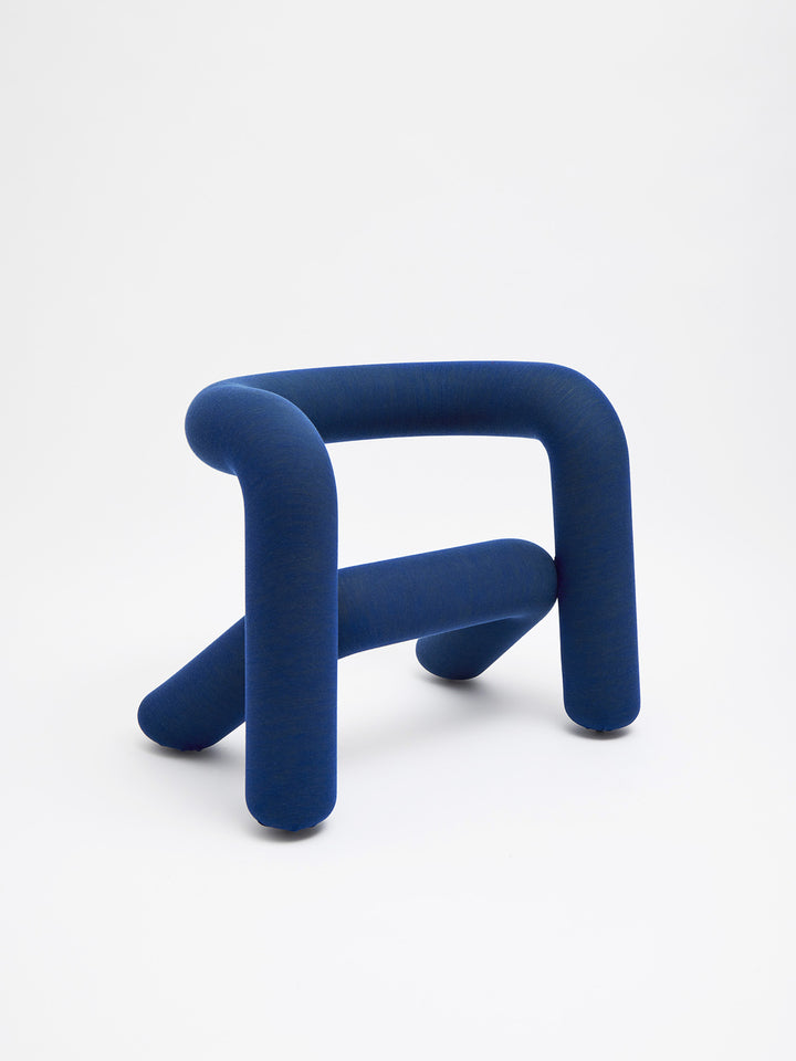 Moustache Extra Bold X Kvadrat