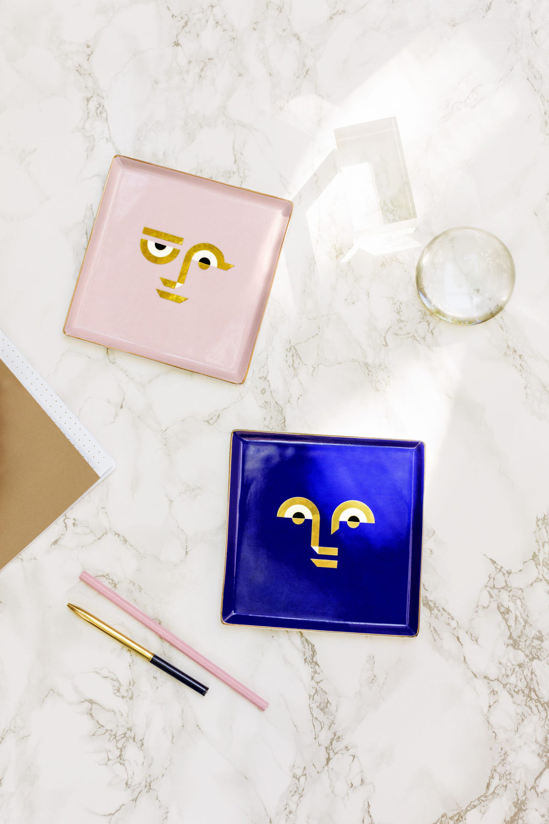 Octaevo_Porcelain_Tray_Apollo 